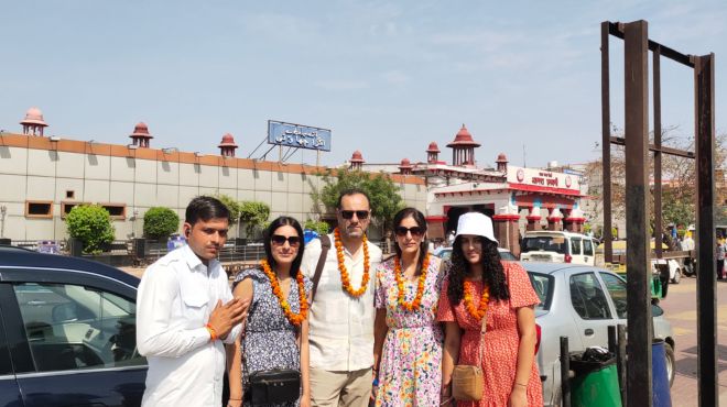 Taj Mahal tour by train