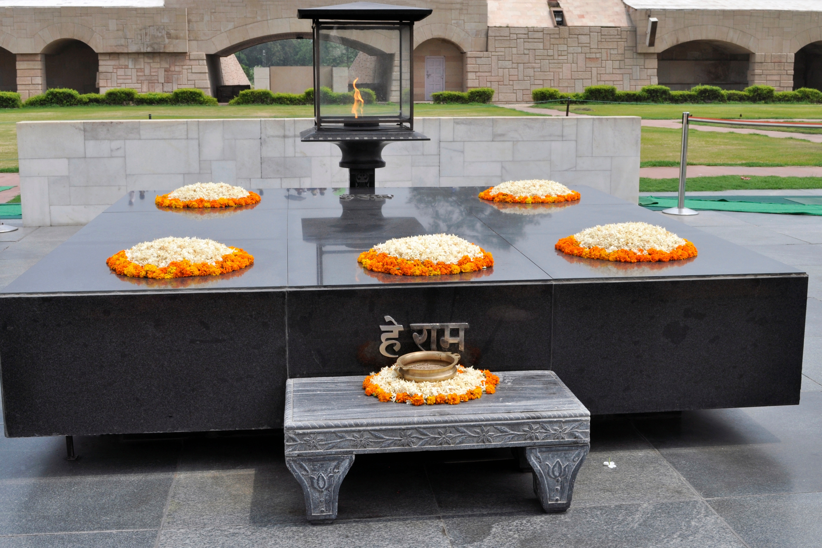 ⁠Agrasen ki Baoli, Purana Kila, Rajghat, Jama Masjid, Walking Food tour